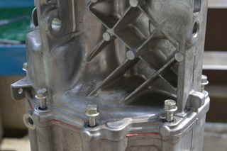 03-080-bolt1.JPG