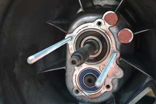 03-100-pull1.JPG